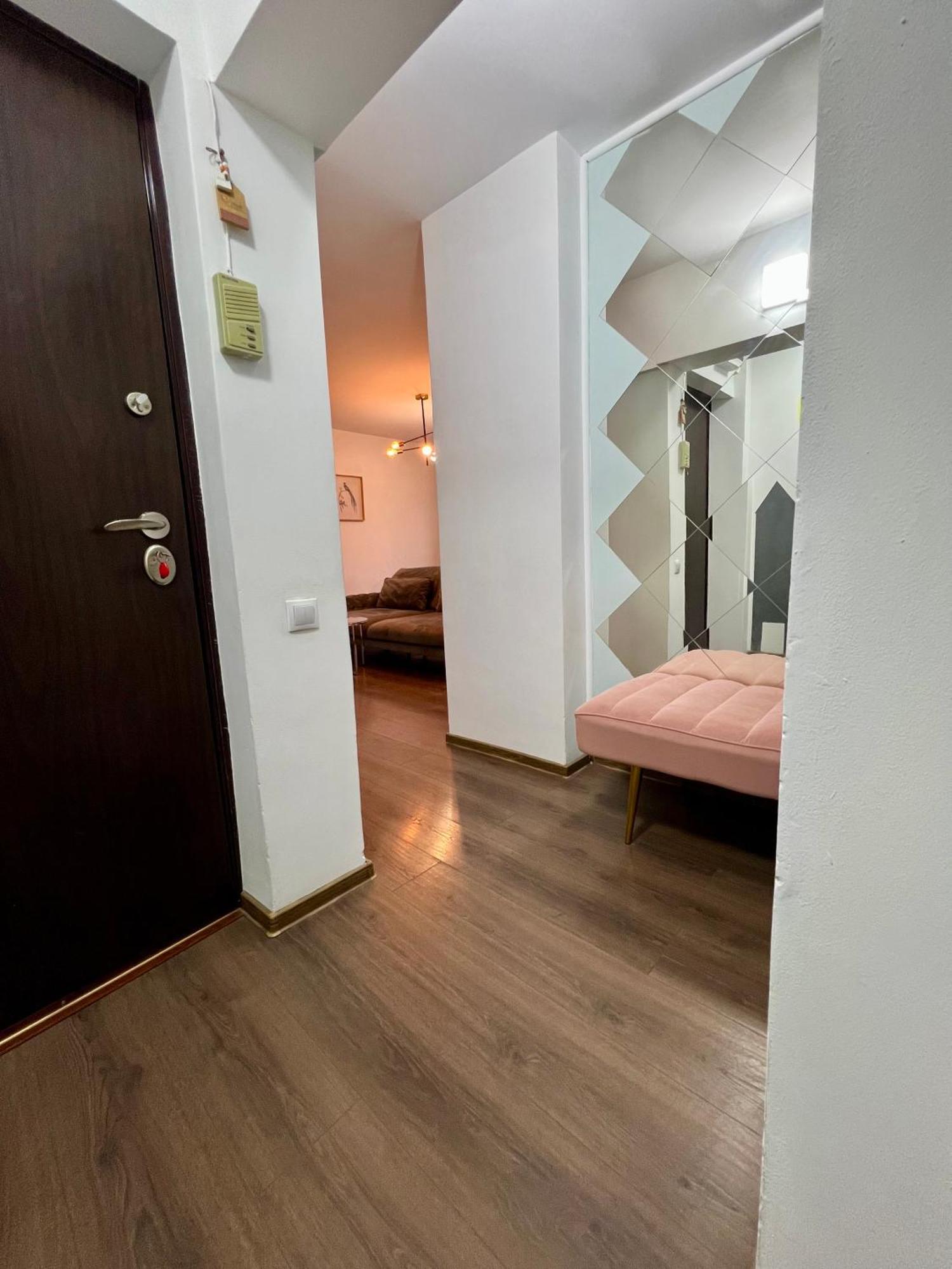 Old Town View- Ultracentral Apartment Τιργκόβιστε Εξωτερικό φωτογραφία