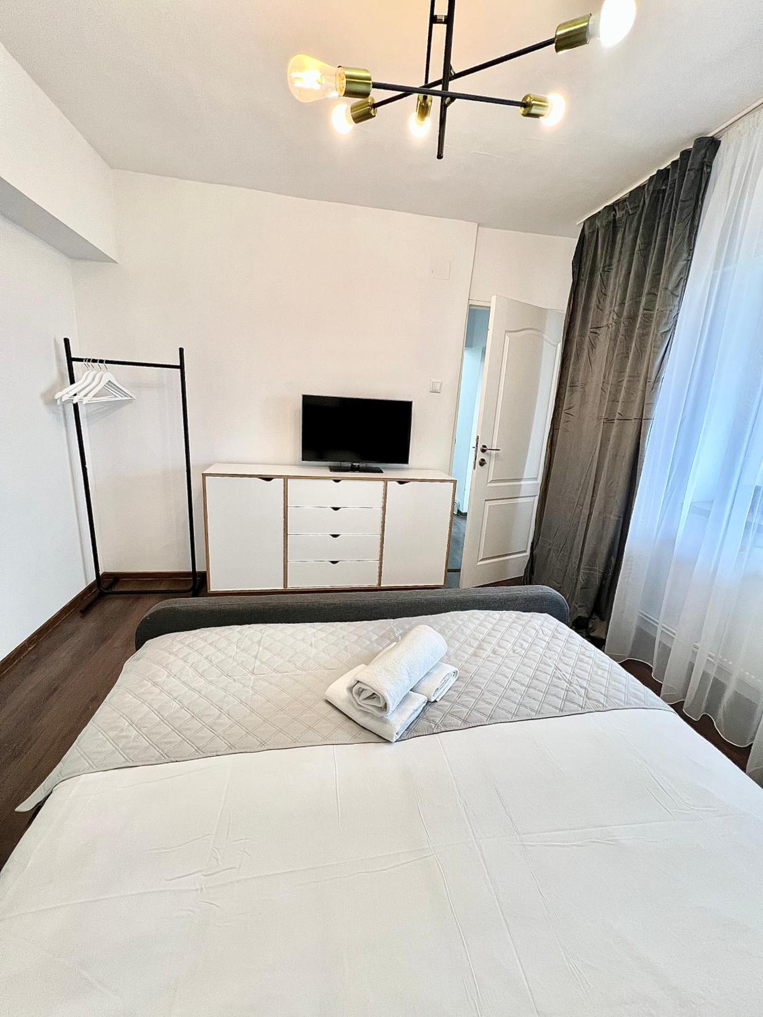 Old Town View- Ultracentral Apartment Τιργκόβιστε Εξωτερικό φωτογραφία