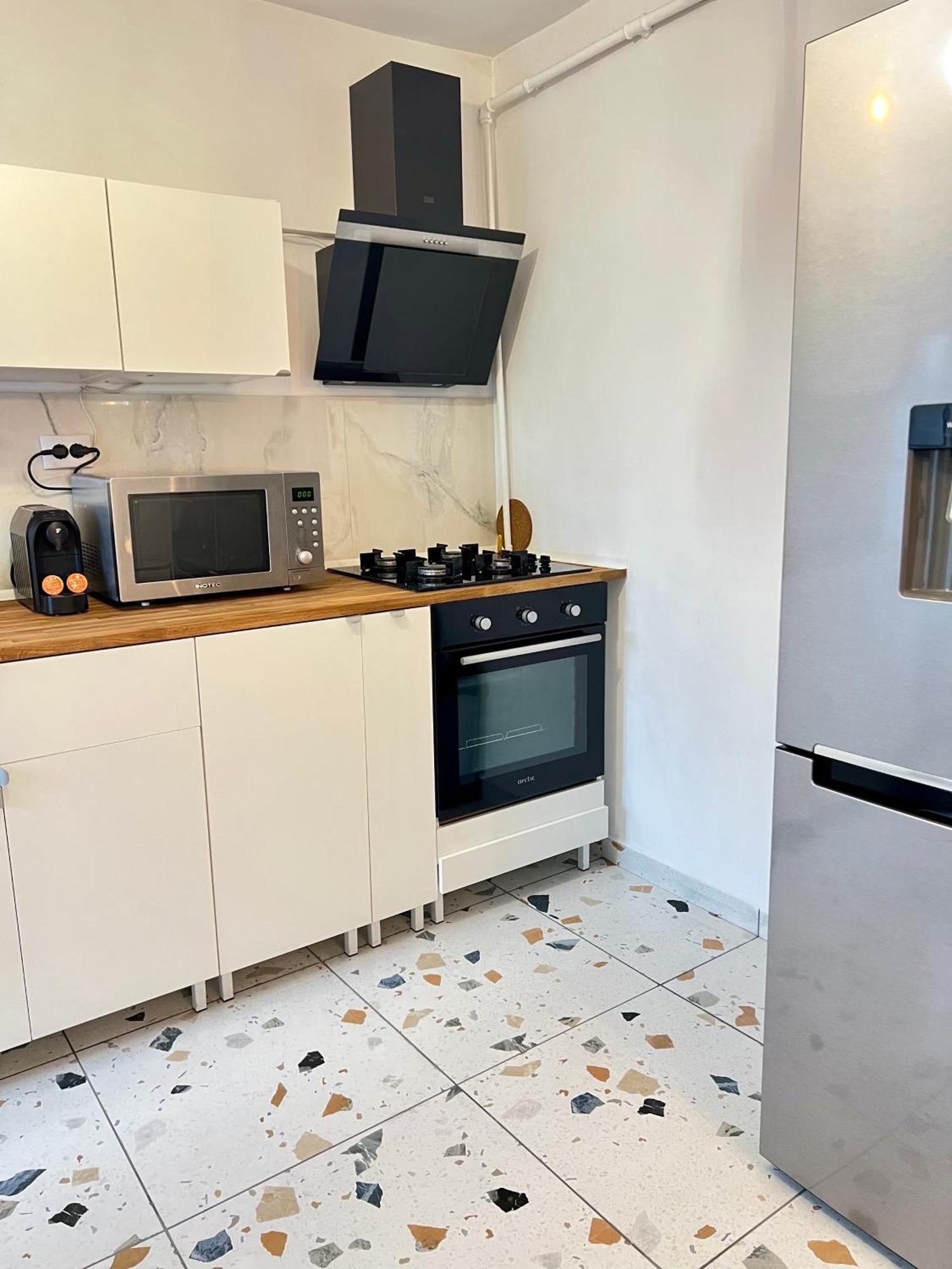 Old Town View- Ultracentral Apartment Τιργκόβιστε Εξωτερικό φωτογραφία